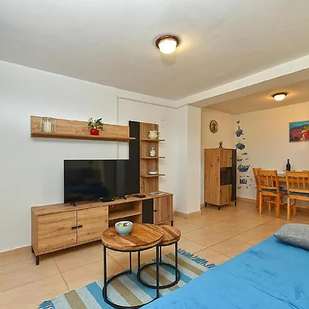 Apartment Fuer 4 Personen Ca 40 Qm In Gajana, Istrien Istrische Riviera *